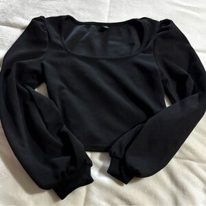 black blouse size S poof sleeves good condition